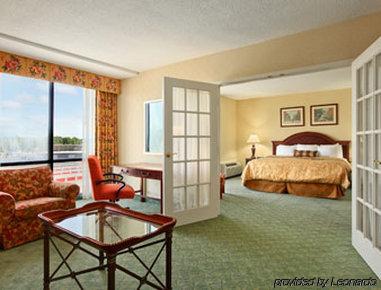 Ramada Plaza Hotel Columbus Buitenkant foto