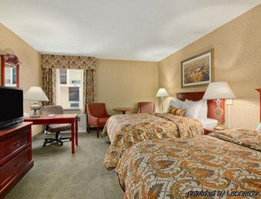 Ramada Plaza Hotel Columbus Buitenkant foto
